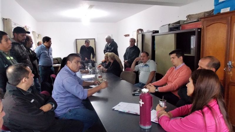 Concejales capitalinos se reunieron con el SOEM por el aporte solidario