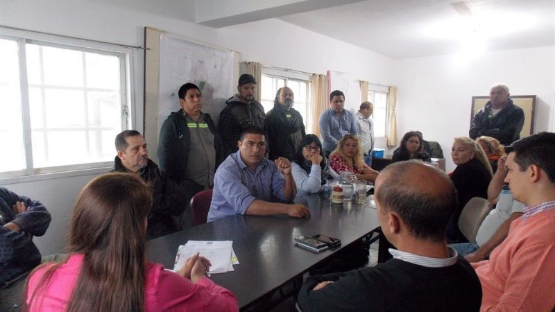 Concejales capitalinos se reunieron con el SOEM por el aporte solidario