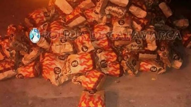 Secuestran 150 bolsas de carbón en Capayán