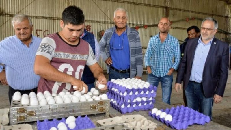 Solá Jais acompañó actividades en Icaño