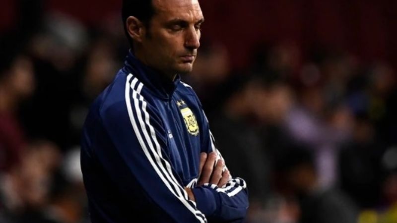 Scaloni elogió a Messi y cuestionó a “los demás"