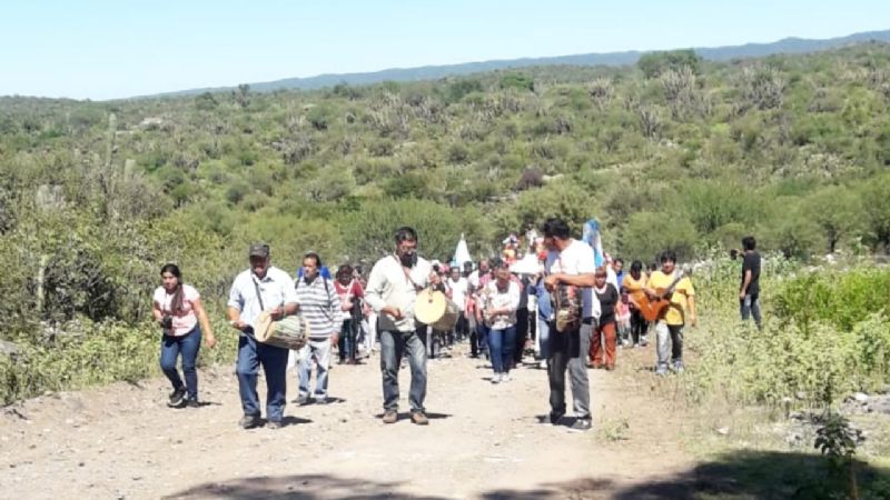 Procesión en honor al patrono San José en Río de La Dorada
