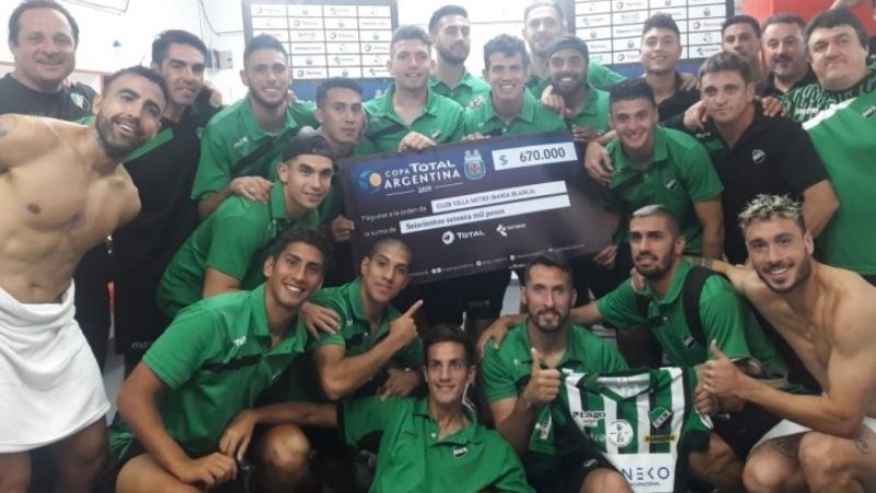 Batacazo de Va. Mitre, que dejó a Newell’s sin Copa ni DT