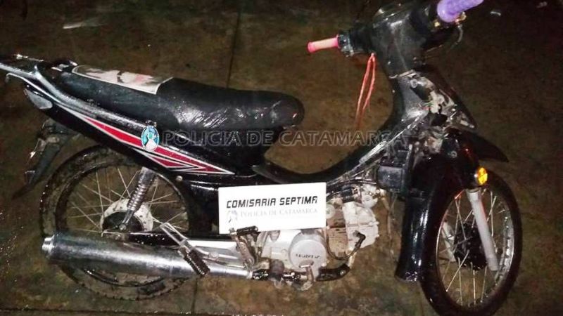 Le robaron la moto de su casa y la encontraron abandonada a unas cuadras