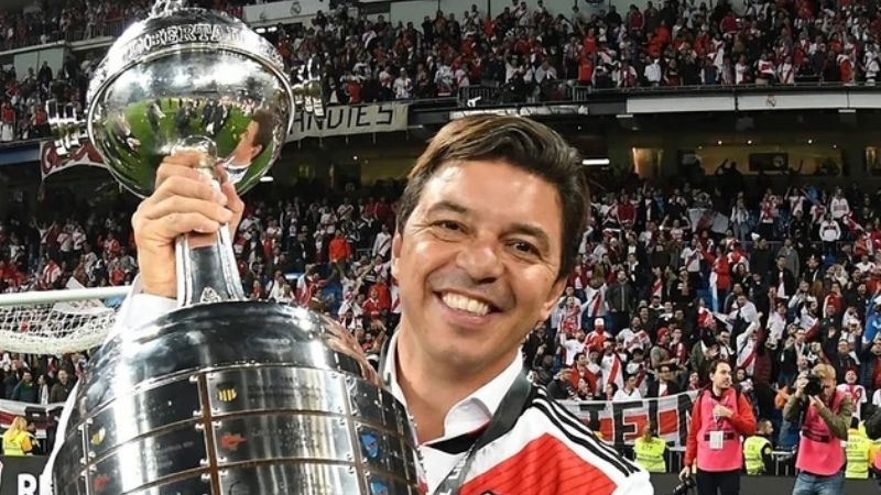 Gallardo tendrá su estatua de bronce en el “Monumental”