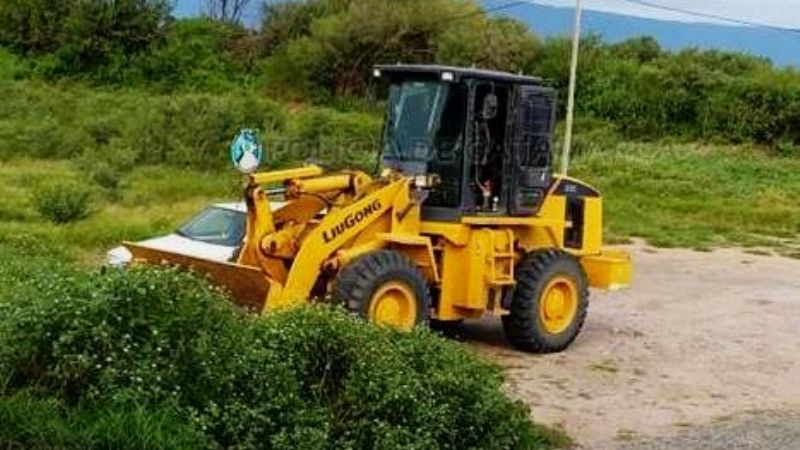 Secuestran un tractor y una excavadora