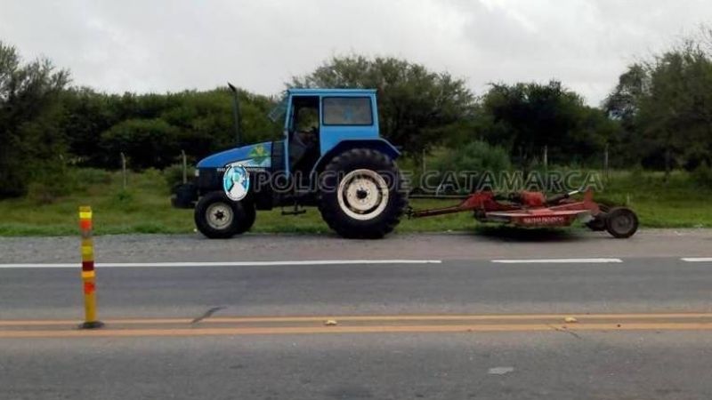 Secuestran un tractor y una excavadora