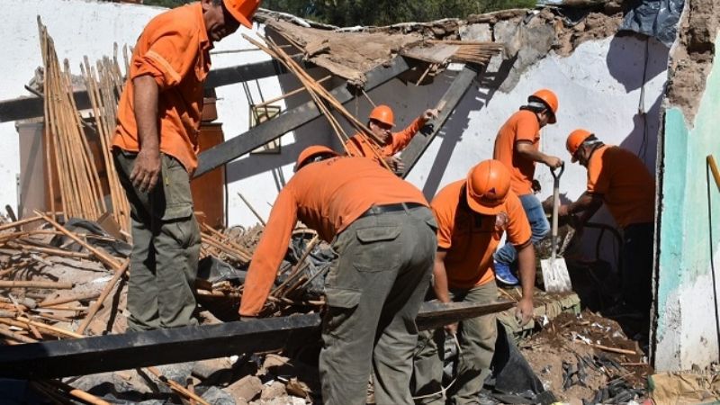 Cedió el techo de una vivienda y un hombre se salvó milagrosamente