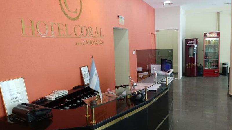 El PJ y senador pagaron la deuda con el hotel