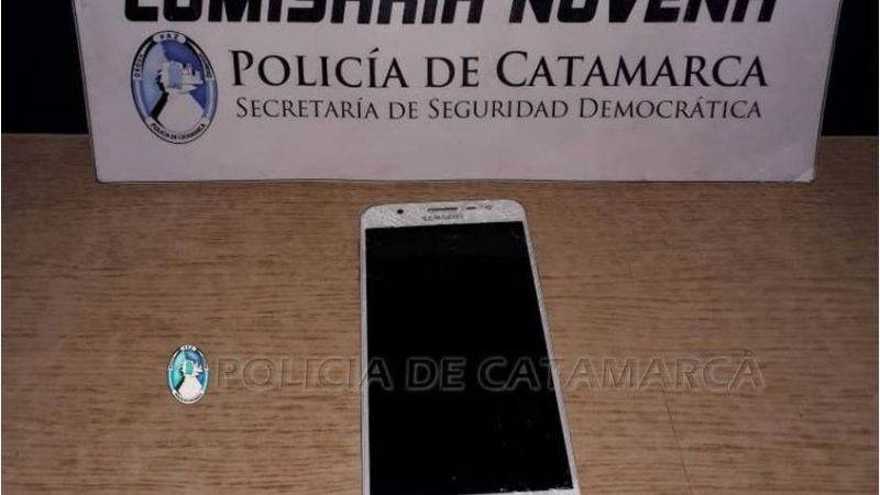 Adolescente le arrebató el celular a un hombre y lo atraparon