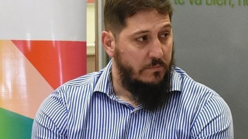 Ex basquetbolista detenido por supuesto lavado de dinero