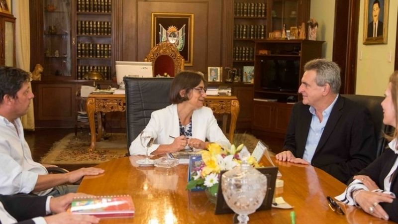 Rossi pasó por Casa de Gobierno