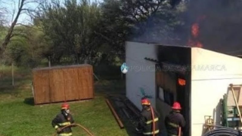 Incendio en una planta industrial de El Pantanillo