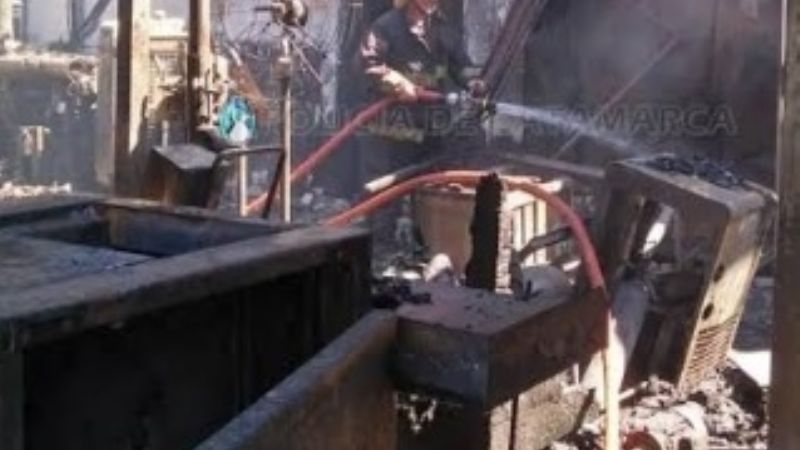 Incendio en una planta industrial de El Pantanillo