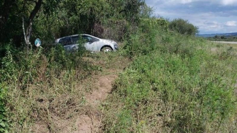 Volcó un auto con cuatro ocupantes en Amadores