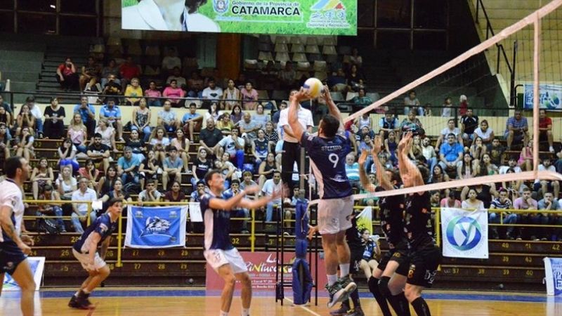 Ateneo invicto y San Lorenzo épico, también sigue