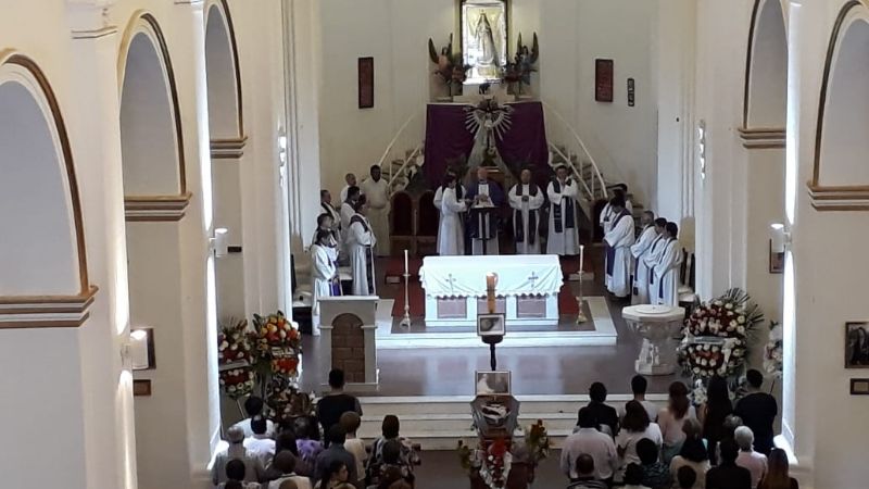 El Padre Antonio Bulacio recibió el último adiós en su Belén natal