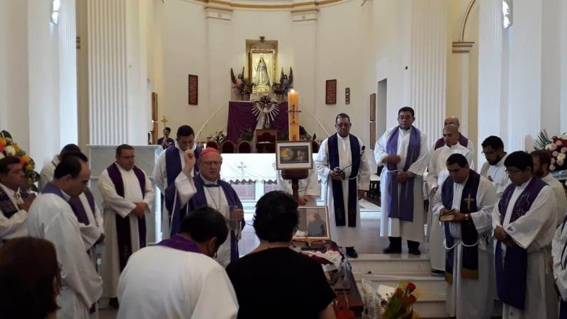El Padre Antonio Bulacio recibió el último adiós en su Belén natal