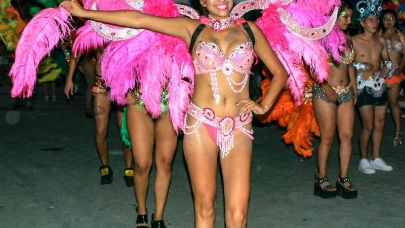 Recreo despidió los carnavales a pura fiesta