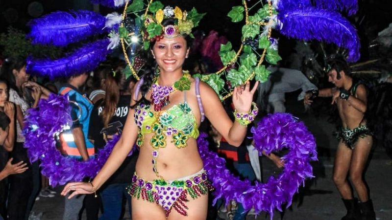 Recreo despidió los carnavales a pura fiesta