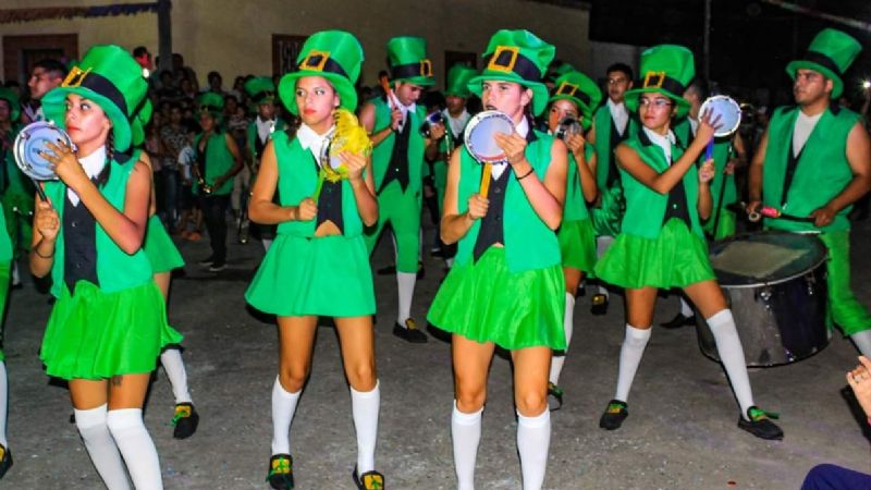 Recreo despidió los carnavales a pura fiesta