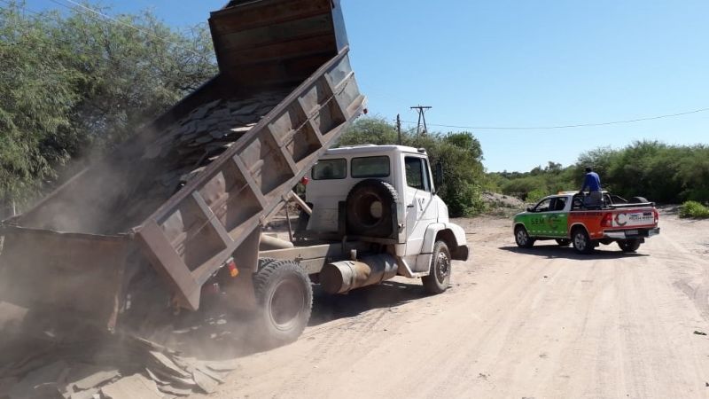 Minería colaboró con productores para transportar laja