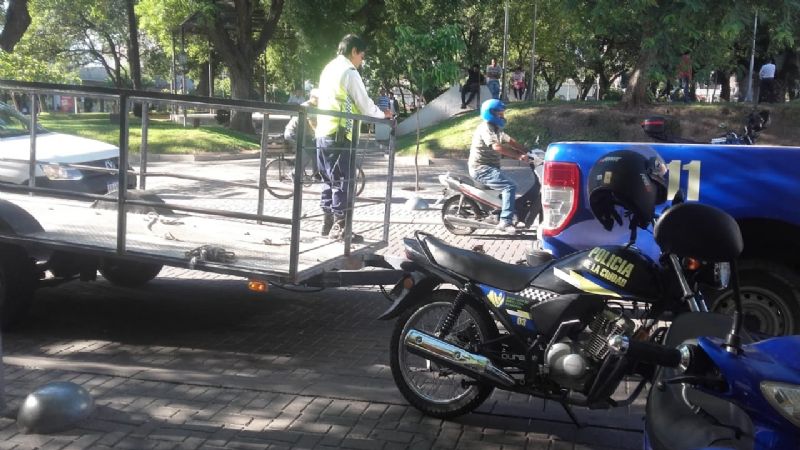 Multas para todos los motociclistas que estacionen indebidamente