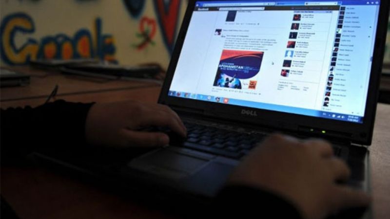 Atrapan a joven español que acosaba a una mujer por las redes sociales