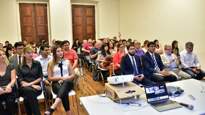 Convocante capacitación sobre comunicación, liderazgo y redes sociales