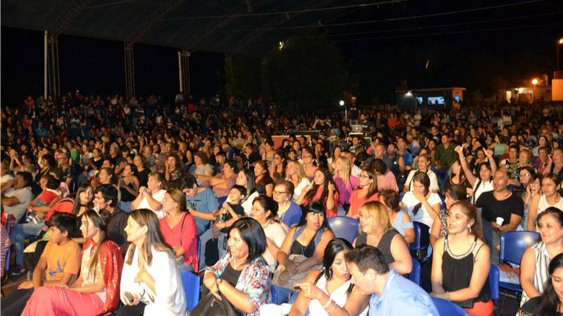 Londres festejó el “Día de la Mujer” con el show de Fátima Florez