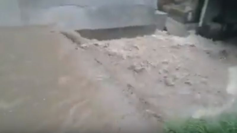 Así está el Arroyo Fariñango con la intensa lluvia