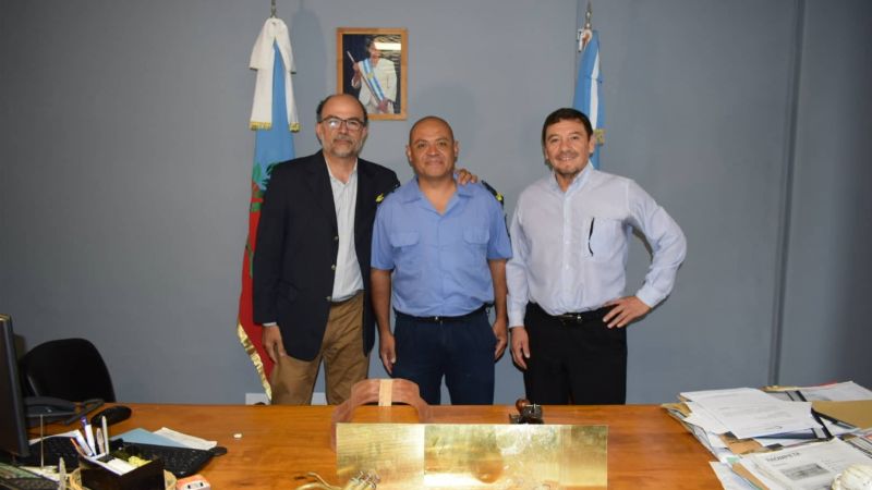 Reconocen la labor de joven Luthier de la Policía