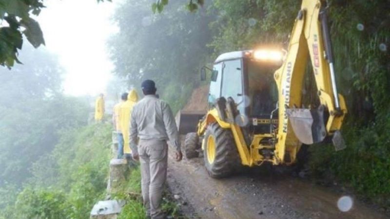 Previenen por derrumbes en Ruta 65, límite con Catamarca