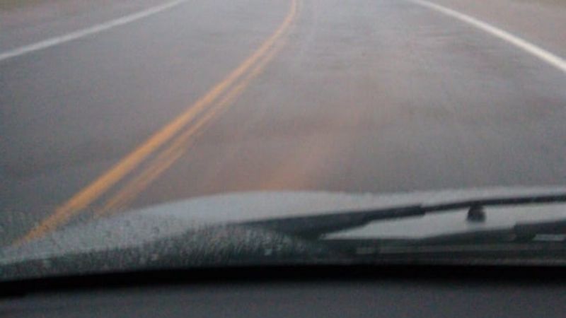 Alertan por niebla y lluvia en la Cuesta del Totoral