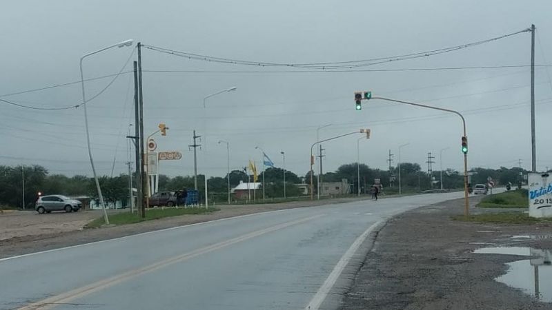 Semáforos no autorizados en la ruta 157