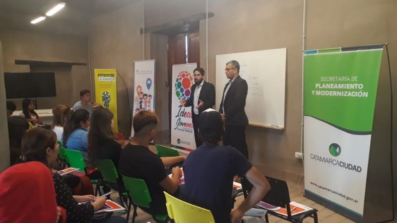 Continúan los talleres "Cuentas Sanas para tu futuro" en el CID