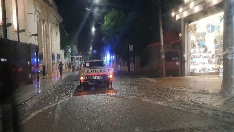 Lluvia torrencial causó problemas en el Valle Central