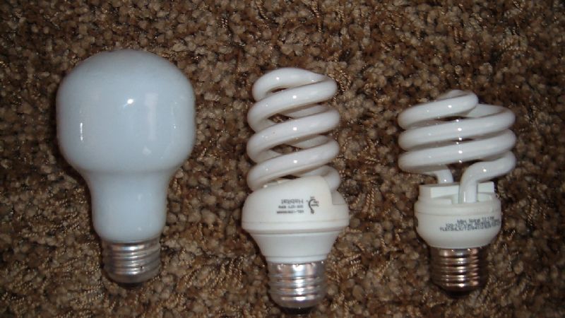 Robó un estéreo y tres focos, y policías lo atraparon