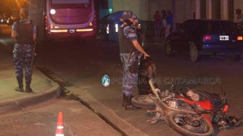 Accidente fatal en la ciudad: murió un motociclista