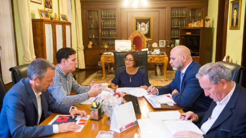 Lucía recibió a ejecutivos de empresa minera