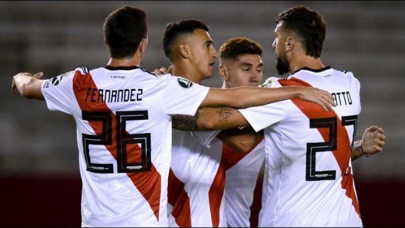 River goleó a Alianza Lima y se acomodó en la Copa