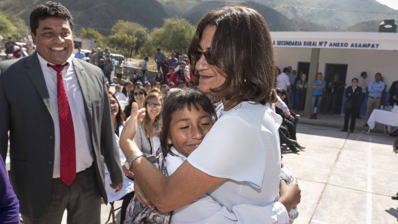 Lucía inaugura escuela y refacciones en Belén