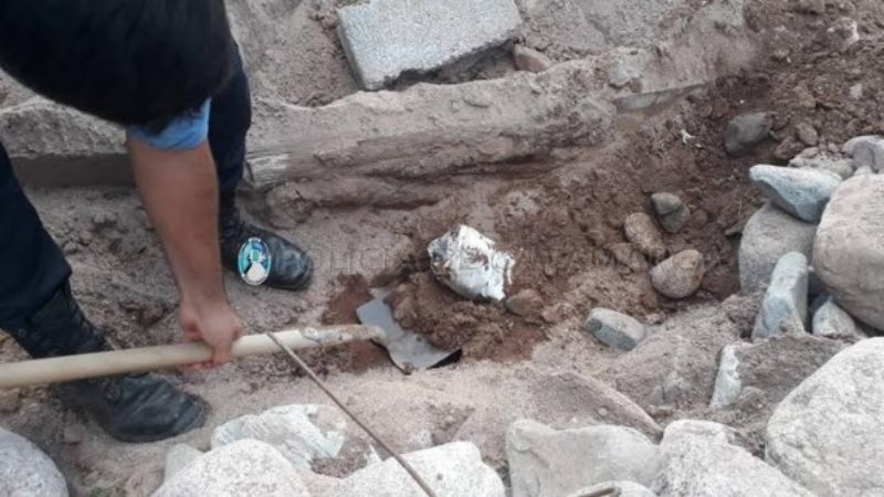 Encuentran $47.000 que estaban enterrados