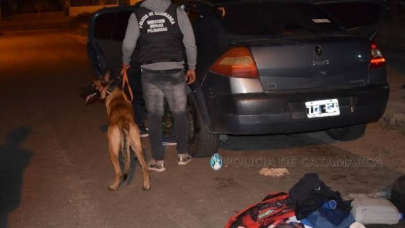 Casi 100 vehículos retenidos en un mega control de la policía
