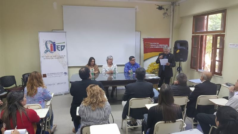 Inició la Diplomatura Universitaria en Estadística Aplicada a la Investigación Social