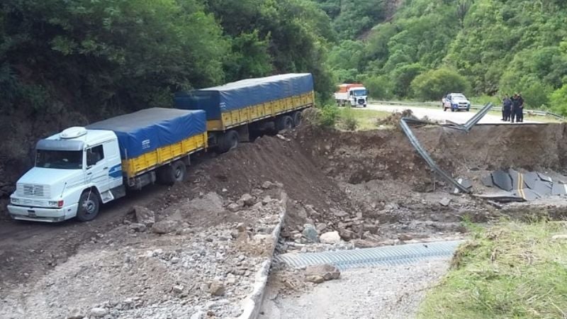 Se mantiene intransitable la quebrada de La Cébila