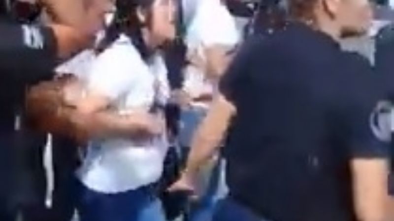 Incidentes cuando Vuirli Saragusti salió del Juzgado