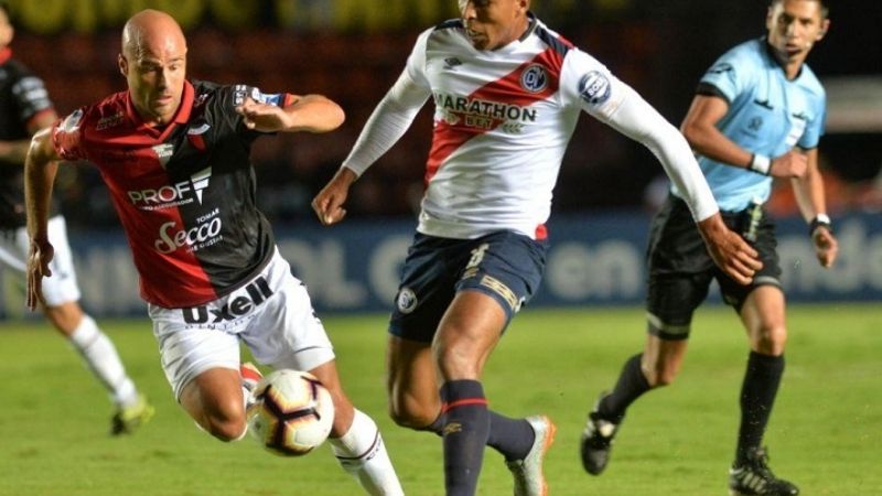 Con suplentes, Colón avanzó en la Copa Sudamericana