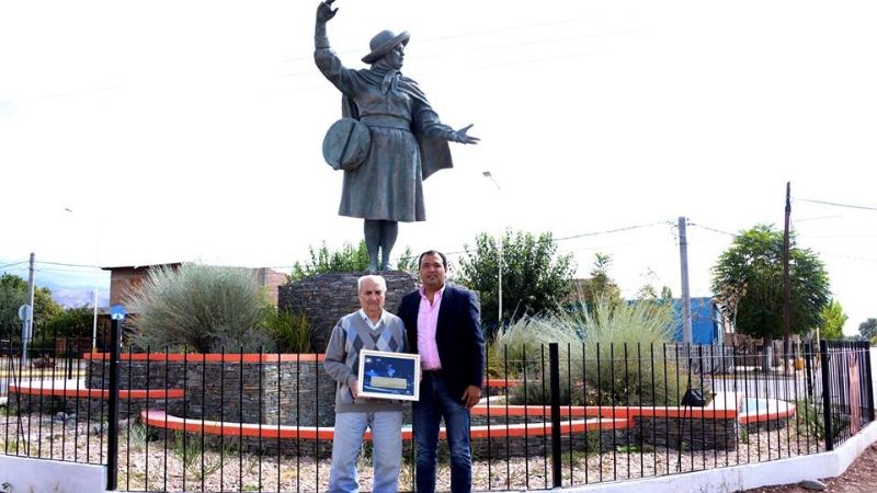 El intendente Sánchez recibió al hijo de Margarita Palacios junto a su familia