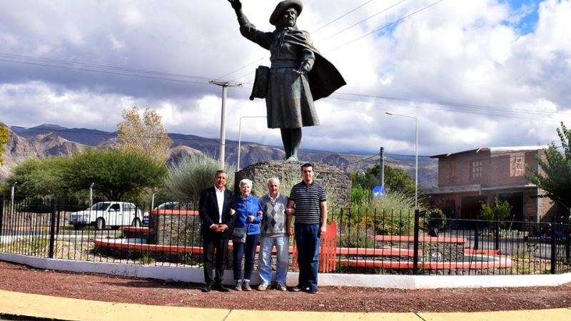 El intendente Sánchez recibió al hijo de Margarita Palacios junto a su familia